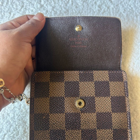 LV wallet - Picture 13 of 15